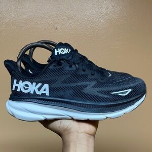 Hoka One One Clifton 9 Women’s Running Sneakers Size 7 “Black White” Gym Beaters